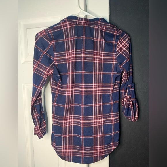 Women’s, 3/4 sleeve with button, v-neck style with 3 buttons, Navy and red plaid - Picture 3 of 5